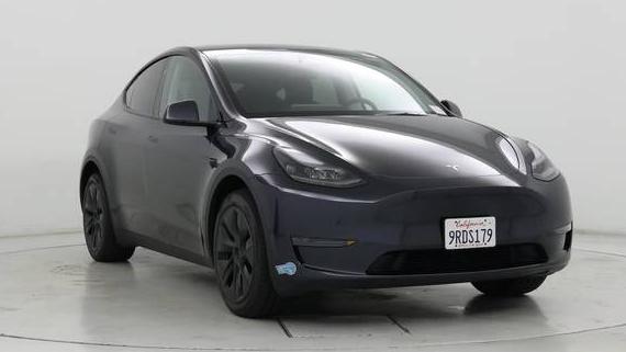 TESLA MODEL Y 2025 7SAYGDED8SF267962 image